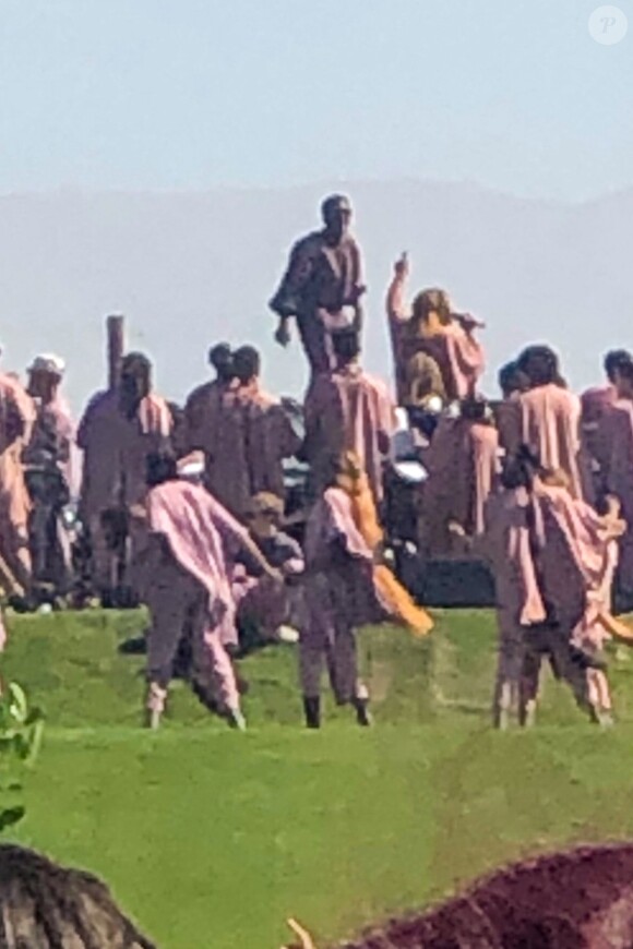 Kanye West célébre une messe pour Pâques et dévoile son nouveau single "Water" lors du festival "Coachella 2019" à Indio, le 21 avril 2019.