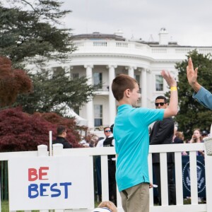 Le président Donald Trump et la première dame Melania Trump lors de la chasse annuelle d'oeuf de Pâques à la Maison Blanche à Washington le 22 avril 2019.