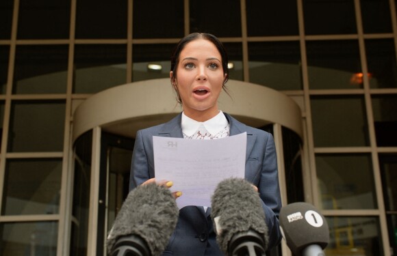 Tulisa à Londres après son procès pour détention de cocaïne, le 25 juillet 2014.