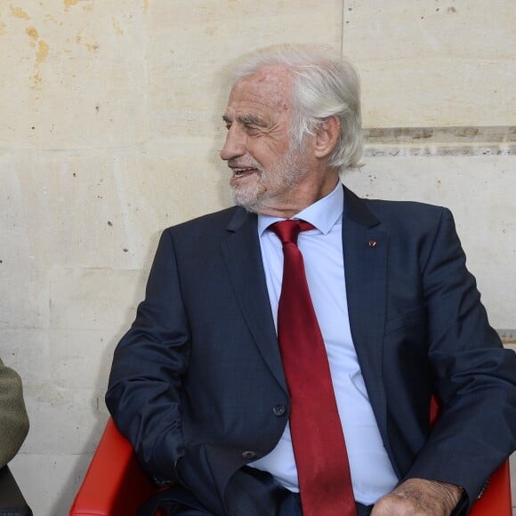 Jean-Pierre Marielle et Jean-Paul Belmondo - Soirée du cinquième anniversaire du musée Paul Belmondo à Boulogne-Billancourt le 13 avril 2015.