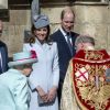Zara Phillips (Zara Tindall), Mike Tindall, le prince William, duc de Cambridge, et Catherine (Kate) Middleton, duchesse de Cambridge, le prince Andrew, duc d'York et la reine Elisabeth II d'Angleterre, arrivent pour assister à la messe de Pâques à la chapelle Saint-Georges du château de Windsor, le 21 avril 2019.