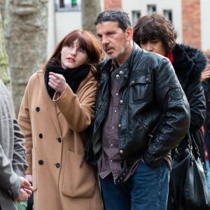Exclusif - Lou Villafranca, la fille de Maurane, son père Pablo Villafranca, ex-mari de Maurane - Inauguration du square Maurane, un an après sa mort, à Schaerbeekprès de Bruxelles, Belgique, le 7 mai 2019. © Alain Rolland / Imagebuzz / Bestimage
