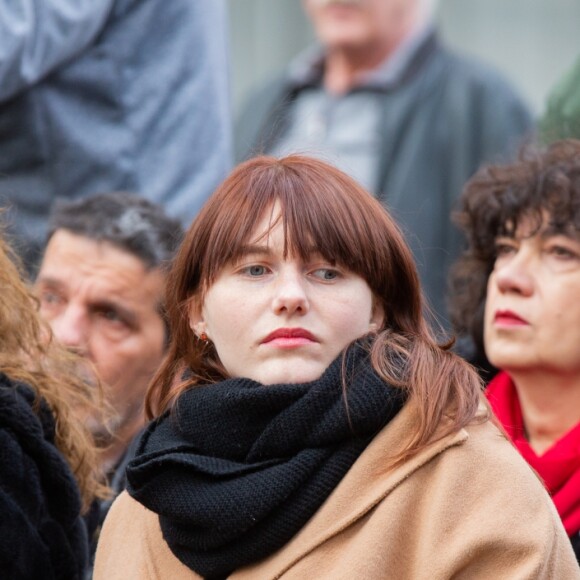 Exclusif - Lou Villafranca, la fille de Maurane, et Jeannie Patureaux, la mère de l'artiste - Inauguration du square Maurane, un an après sa mort, à Schaerbeekprès de Bruxelles, Belgique, le 7 mai 2019. © Alain Rolland / Imagebuzz / Bestimage