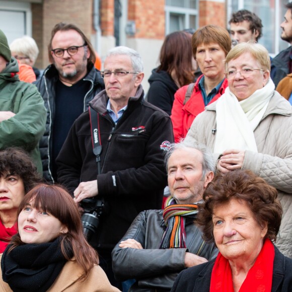 Exclusif - Lou Villafranca, la fille de Maurane, et Jeannie Patureaux, la mère de l'artiste - Inauguration du square Maurane, un an après sa mort, à Schaerbeekprès de Bruxelles, Belgique, le 7 mai 2019. © Alain Rolland / Imagebuzz / Bestimage