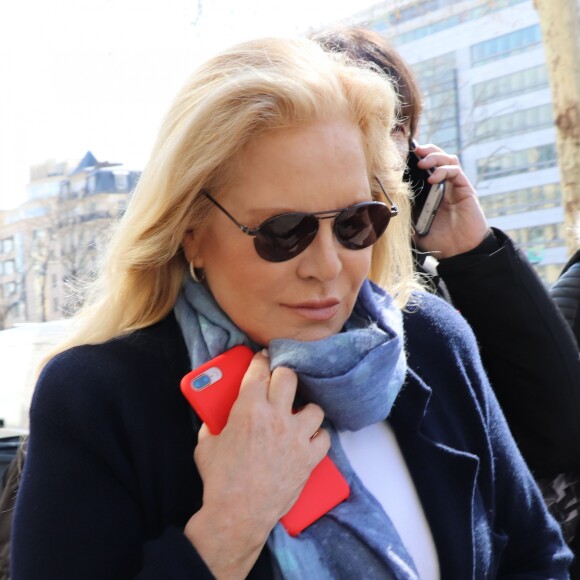 Sylvie Vartan - People à la sortie de la station Fun radio à Paris le 20 mars 2019.