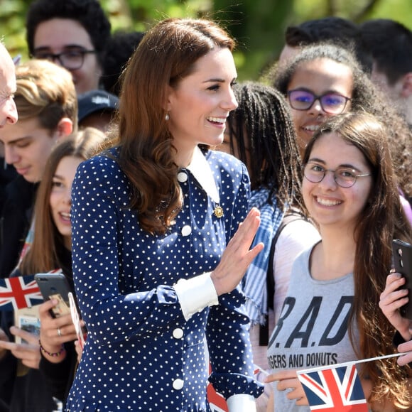 Catherine (Kate) Middleton, duchesse de Cambridge, se rend au Bletchley Park pour assister à l'inauguration d'une exposition dans un bâtiment récemment rénové du Teleprinter Building, à l'occasion de son 75e anniversaire du débarquement. Bletchley, 14 mai 2019.