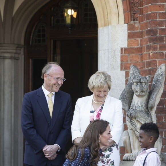 Catherine (Kate) Middleton, duchesse de Cambridge, se rend au Bletchley Park pour assister à l'inauguration d'une exposition dans un bâtiment récemment rénové du Teleprinter Building, à l'occasion de son 75e anniversaire du débarquement. Bletchley, 14 mai 2019.