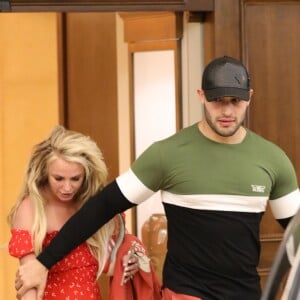 Exclusif - Britney Spears , qui s'était fait interner en hôpital psychiatrique il y a peu de temps, a passé le week-end de Pâques à l'hôtel The Montage à Beverly Hills avec son compagnon Sam Asghari. Los Angeles le 21 Avril 2019.