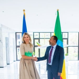 La reine Maxima des Pays-Bas s'est entretenue avec le Premier ministre d'Éthiopie Abiy Ahmed à Addis-Abeba en Éthiopie, le 15 mai 2019