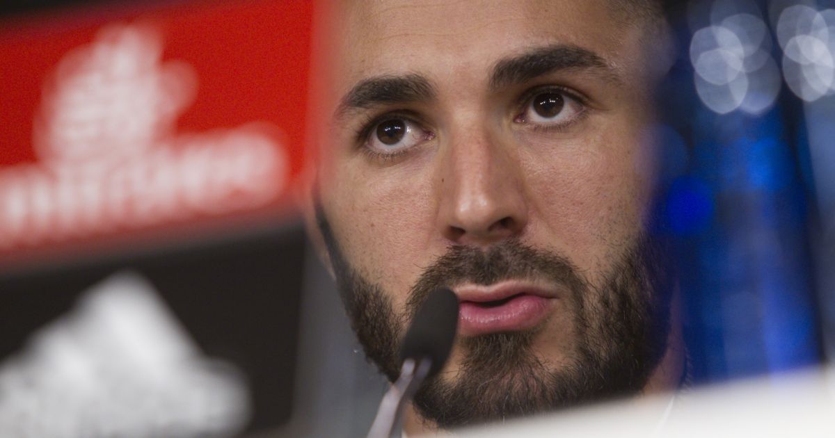 Karim Benzema annonce, lors d'une conférence de presse au ...