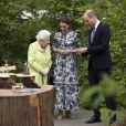 Kate Middleton, duchesse de Cambridge, a fait visiter son jardin baptisé "Back to Nature" à la reine Elizabeth II au "Chelsea Flower Show 2019" à Londres, le 20 mai 2019.