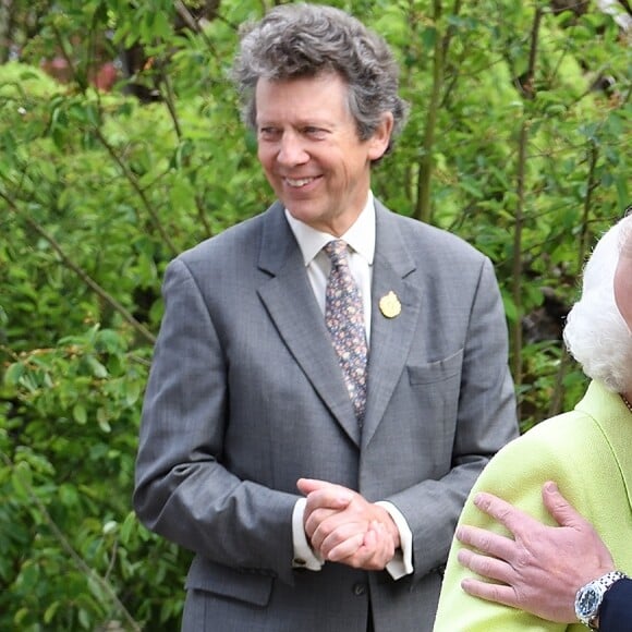 Kate Middleton, duchesse de Cambridge, a fait visiter son jardin baptisé "Back to Nature" à la reine Elizabeth II au "Chelsea Flower Show 2019" à Londres, le 20 mai 2019.