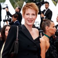 Natacha Polony : Épaule nue et look masculin, la journaliste sensuelle à Cannes