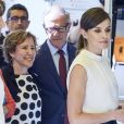 La reine Letizia d'Espagne assiste à l'inauguration du 75e Salon du livre de Madrid, qui se déroule dans le parc du Retiro jusqu'au 12 juin 2019. Au cours de sa visite, elle a rencontré des enfants dans des ateliers consacrés à la littérature et à l'écriture. Le 31 mai 2019.