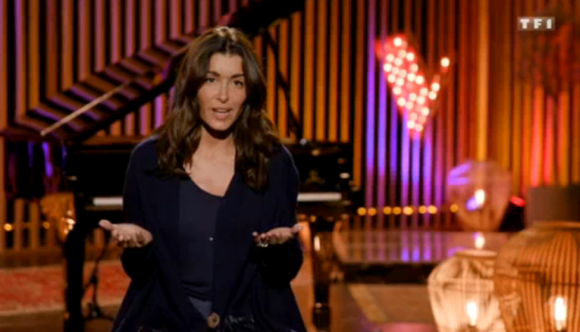 Jenifer en cardigan Apache lors de la demi-finale de "The Voice 8", samedi 1er juin 2019 sur TF1.