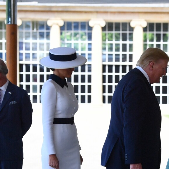 La reine Elisabeth II d'Angleterre, Donald Trump et sa femme Melania, le prince Charles et Camilla Parker Bowles, duchesse de Cornouailles - Le président des Etats-Unis et sa femme accueillis au palais de Buckingham à Londres. Le 3 juin 2019