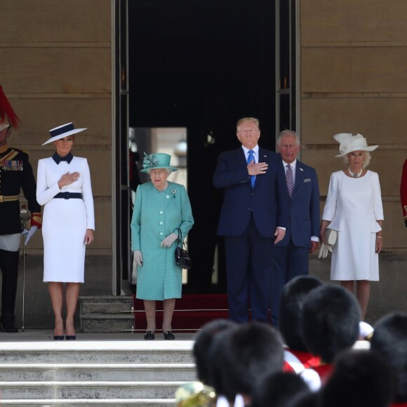 La reine Elisabeth II d'Angleterre, Donald Trump et sa femme Melania, le prince Charles et Camilla Parker Bowles, duchesse de Cornouailles - Le président des Etats-Unis et sa femme accueillis au palais de Buckingham à Londres. Le 3 juin 2019