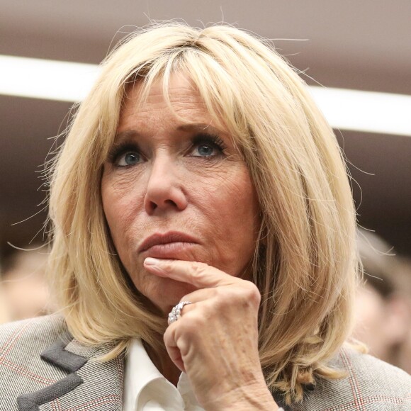 La première dame Brigitte Macron assiste à la 6 ème cérémonie de remise des prix Non au Harcèlement au ministère de l'Education, Paris, France, le 3 juin 2019. © Stéphane Lemouton / Bestimage