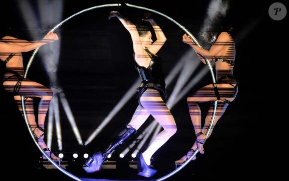 Viktoria Modesta lors de la premiére du spectacle "Bionic Showgirl" au Crazy Horse à Paris le 3 juin 2019.