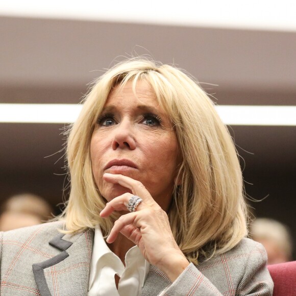 La première dame Brigitte Macron assiste à la 6 ème cérémonie de remise des prix Non au Harcèlement au ministère de l'Education, Paris, France, le 3 juin 2019. © Stéphane Lemouton / Bestimage