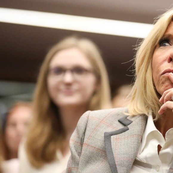La première dame Brigitte Macron assiste à la 6 ème cérémonie de remise des prix Non au Harcèlement au ministère de l'Education, Paris, France, le 3 juin 2019. © Stéphane Lemouton / Bestimage