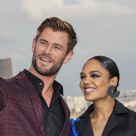 Chris Hemsworth et Tessa Thompson au photocall du film "Men In Black International" à la Cité de l'architecture et du patrimoine à Paris le 4 juin 2019. © Olivier Borde/Bestimage