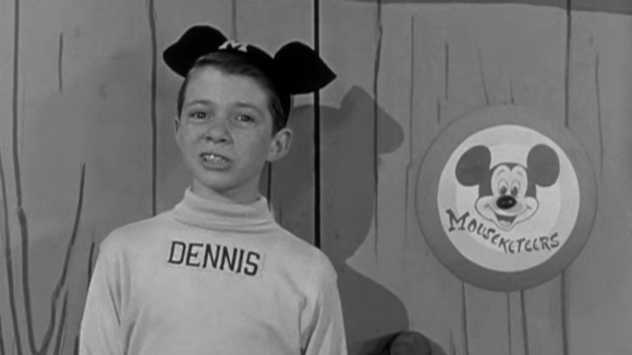 Mort de Dennis Day (Mickey Mouse Club) : Le corps du chanteur retrouvé décomposé