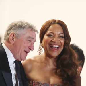 Robert De Niro et sa femme Grace Hightower - Montée des marches du film "Hands of Stone" lors du 69ème Festival International du Film de Cannes. Le 16 mai 2016. © Dominique Jacovides- Cyril Moreau/Bestimage