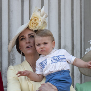 Le prince Louis de Cambridge, troisième enfant du prince William et de Kate Middleton, duchesse de Cambridge, assistait pour la première fois le 8 juin 2019 à la parade Trooping the Colour, depuis le balcon du palais de Buckingham à Londres.