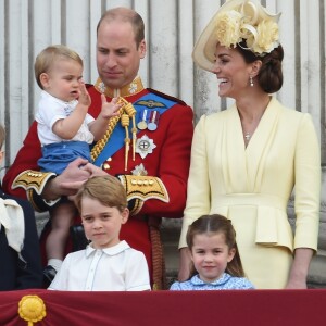 Le prince Louis de Cambridge, troisième enfant du prince William et de Kate Middleton, duchesse de Cambridge, assistait pour la première fois le 8 juin 2019 à la parade Trooping the Colour, depuis le balcon du palais de Buckingham à Londres.