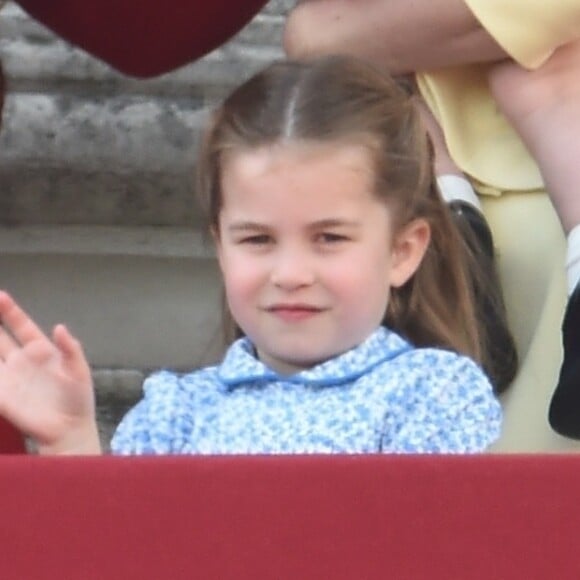 Le prince Louis de Cambridge, troisième enfant du prince William et de Kate Middleton, duchesse de Cambridge, assistait pour la première fois le 8 juin 2019 à la parade Trooping the Colour, depuis le balcon du palais de Buckingham à Londres.