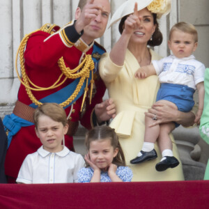 Le prince Louis de Cambridge, troisième enfant du prince William et de Kate Middleton, duchesse de Cambridge, assistait pour la première fois le 8 juin 2019 à la parade Trooping the Colour, depuis le balcon du palais de Buckingham à Londres.