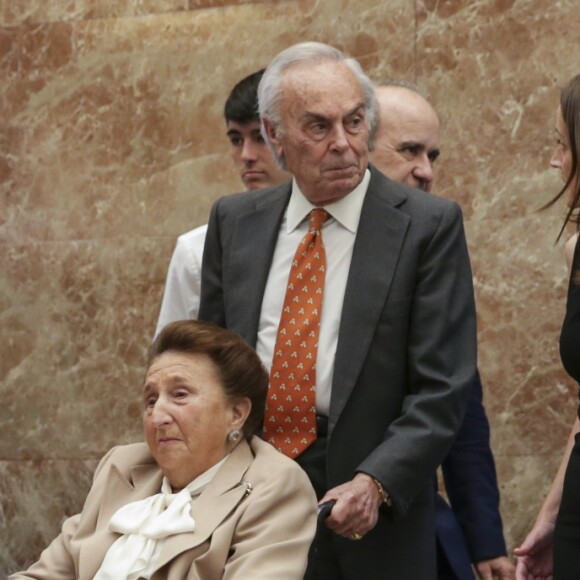 La reine Letizia d'Espagne (en robe Massimo Dutti) lors de la cérémonie de remise des Prix du comité espagnol de l'UNICEF 2019 le 11 juin 2019 au siège du Conseil supérieur de la recherche scientifique à Madrid.