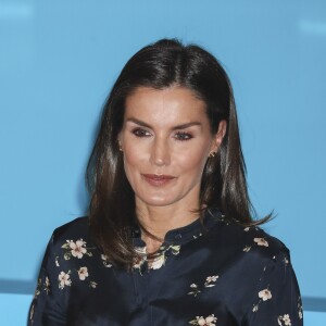 La reine Letizia d'Espagne (en robe Massimo Dutti) lors de la cérémonie de remise des Prix du comité espagnol de l'UNICEF 2019 le 11 juin 2019 au siège du Conseil supérieur de la recherche scientifique à Madrid.