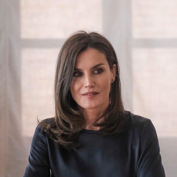 La reine Letizia d'Espagne (haut Mango, pantalon Hugo Boss) présidait à la réunion du patronage de la résidence étudiante à Madrid le 6 juin 2019. © Antonio Navia / Panoramic / Bestimage