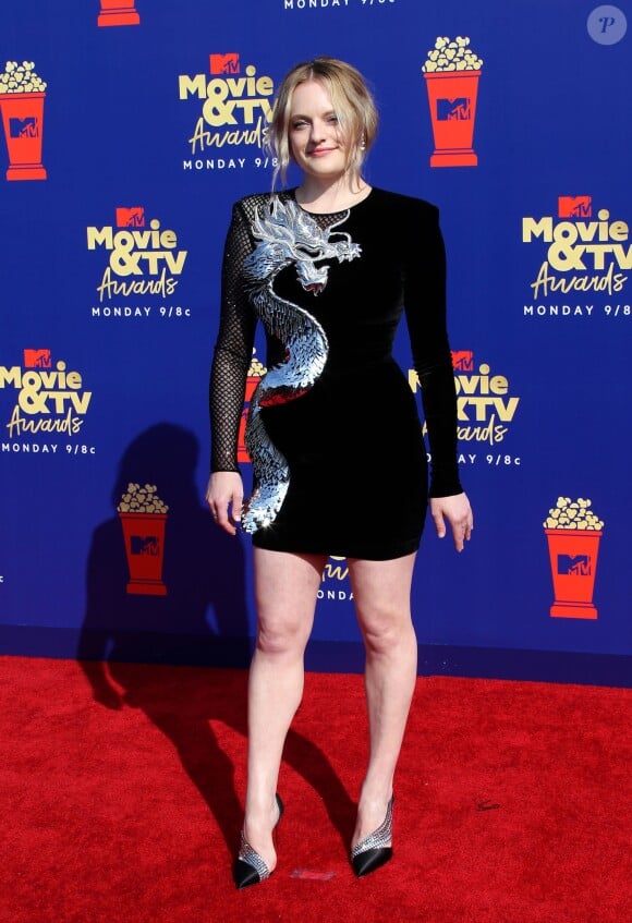 Elisabeth Moss assiste aux MTV Movie and TV Awards à Los Angeles le 15 juin 2019.