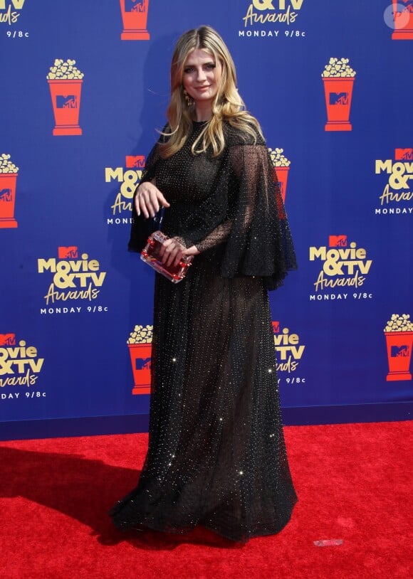 Mischa Barton assiste aux MTV Movie and TV Awards à Los Angeles le 15 juin 2019.