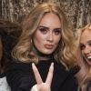 Adele rencontre les Spice Girls, Emma Bunton, Mel B (Melanie Brown), Melanie C (Melanie Chisholm), Geri Horner (Geri Halliwell), en backstage de leur dernier concert dans le cadre de leur tournée Spice World UK au stade de Wembley à Londres, Royaume Uni, le 16 juin 2019.