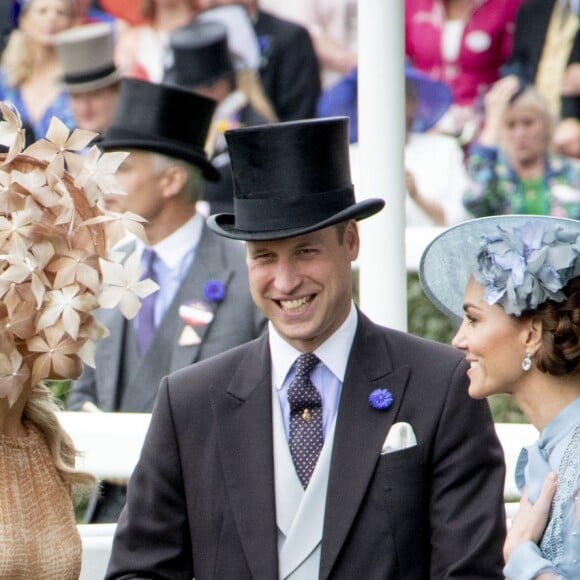 Kate Middleton, duchesse de Cambridge (robe Elie Saab), le prince William, duc de Cambridge, le roi Willem-Alexander des Pays-Bas, la reine Maxima des Pays-Bas au Royal Ascot le 18 juin 2019.