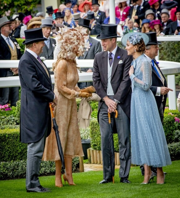 Kate Middleton, duchesse de Cambridge (robe Elie Saab), le prince William, duc de Cambridge, le roi Willem-Alexander des Pays-Bas, la reine Maxima des Pays-Bas au Royal Ascot le 18 juin 2019.