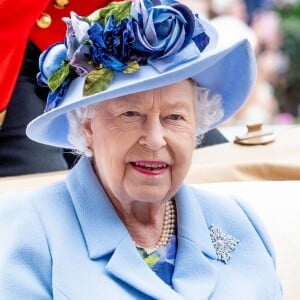 La reine Elisabeth II d'Angleterre - La famille royale d'Angleterre et le couple royal des Pays-Bas sont sur l'hippodrome d'Ascot pour assister aux courses le 18 juin 2019.  Ascot,18-06-2019 Royal family attend the Royal Ascot Horse Races.18/06/2019 - Amsterdam