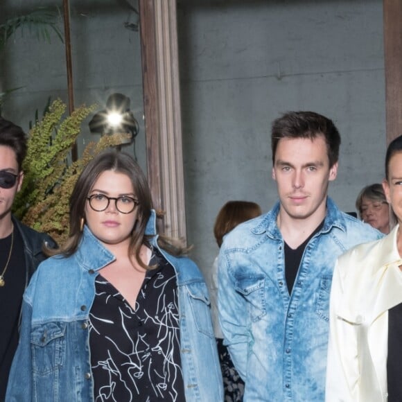 Camille Gottlieb, Louis Ducruet et la princesse Stéphanie de Monaco posant lors du défilé de la première collection de la marque de vêtements de Pauline Ducruet, Alter Designs, printemps-été 2020, à La Cartonnerie à Paris le 18 juin 2019. © Cyril Moreau/Bestimage