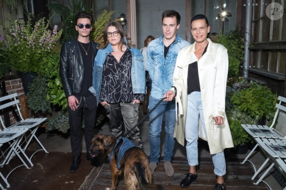Camille Gottlieb, Louis Ducruet et la princesse Stéphanie de Monaco posant lors du défilé de la première collection de la marque de vêtements de Pauline Ducruet, Alter Designs, printemps-été 2020, à La Cartonnerie à Paris le 18 juin 2019. © Cyril Moreau/Bestimage