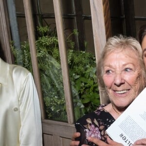 Pauline Ducruet avec sa grand-mère Maguy Ducruet, sous le regard de sa mère la princesse Stéphanie de Monaco, lors du défilé de la première collection de la marque de vêtements de Pauline Ducruet, Alter Designs, printemps-été 2020, à La Cartonnerie à Paris le 18 juin 2019. © Cyril Moreau/Bestimage