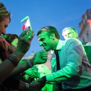 Emmanuel Macron, président de la République et sa femme Brigitte Macron lancent la Fête de la Musique au Palais de l'Elysée. Paris, le 21 juin 2019. © Xavier Popy / Pool / Bestimage