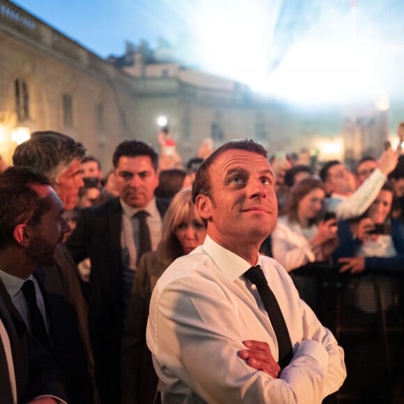 Emmanuel Macron, président de la République et sa femme Brigitte Macron lancent la Fête de la Musique au Palais de l'Elysée. Paris, le 21 juin 2019. © Xavier Popy / Pool / Bestimage