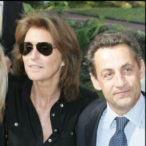 Nicolas Sarkozy et Cécilia Attias à Neuilly-sur-Seine, le 22 avril 2007.