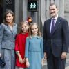 La princesse Leonor des Asturies a prononcé, en présence de son père le roi Felipe VI d'Espagne, sa mère la reine Letizia et sa soeur l'infante Sofia, son premier discours en acte officiel le 31 octobre 2018 à l'occasion du 40e anniversaire de la Constitution espagnole, célébré à l'Institut Cervantes à Madrid.