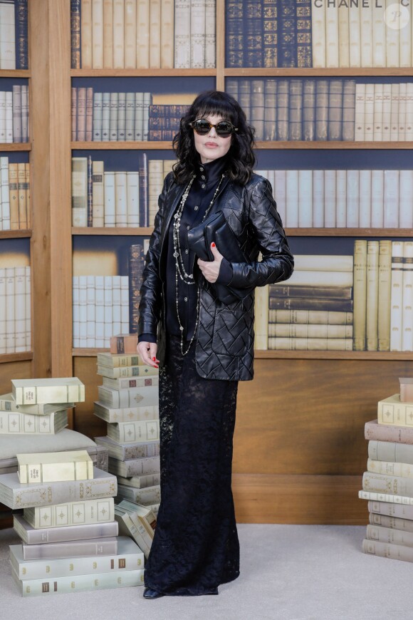Isabelle Adjani assiste au 2ème défilé de mode Haute-Couture automne-hiver 2019/2020 "Chanel" à Paris. Le 2 juillet 2019 © Olivier Borde / Bestimage