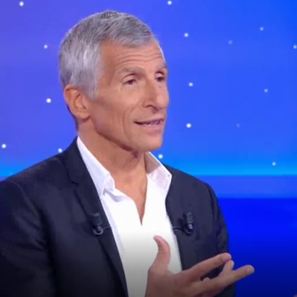 Nagui ému par une histoire de la candidate Cathy, dans "Tout le monde veut prendre sa place", le 2 juillet 2019, sur France 2